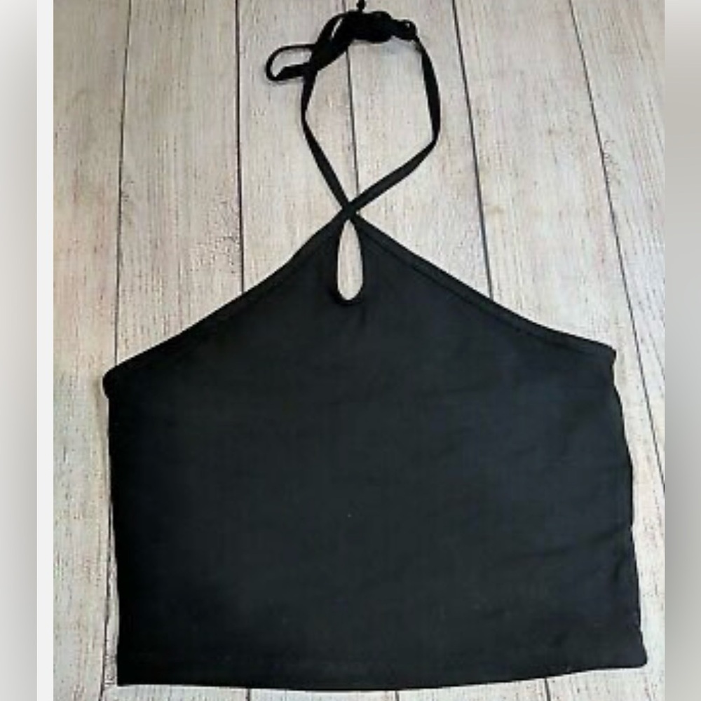 Aritzia Sunday best Anisa halter top. Black size M